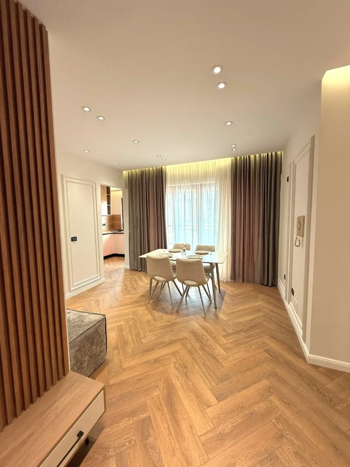 Tirane, shitet apartament 2+1 , 101 m² (Perballe Delijorgji)