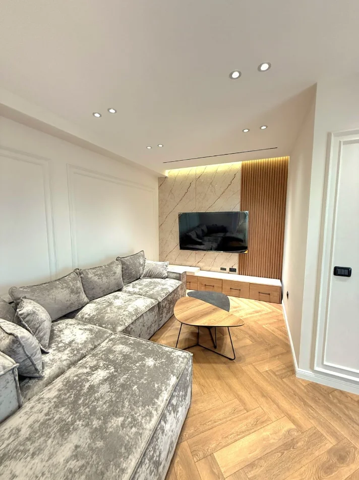 Tirane, shitet apartament 2+1 , 101 m² (Perballe Delijorgji)