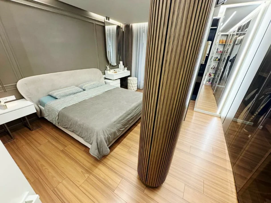 Tirane, shitet apartament 2+1 , 135 m² 375.000 € (Square 21)