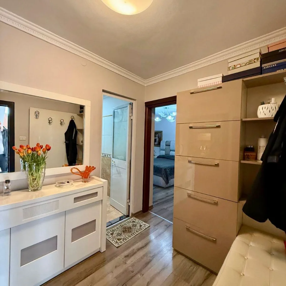 Tirane, shitet apartament 2+1 Kati 4, 104 m² 225.000 € (21 dhjetori)