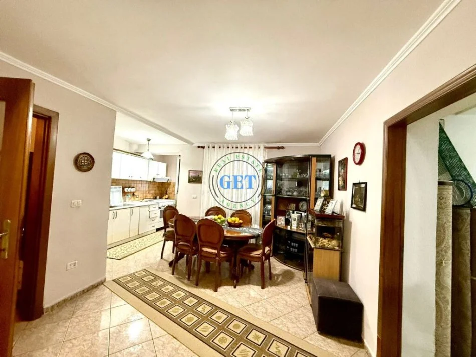 Durres, shitet apartament 3+1+2 +2Ballkone Kati 1, 135 m² 140.000 €