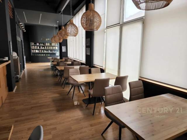Tirane, jepet me qera bar-resorant Kati 0, 720 m² 1.500 Euro (Kodra e Diellit)