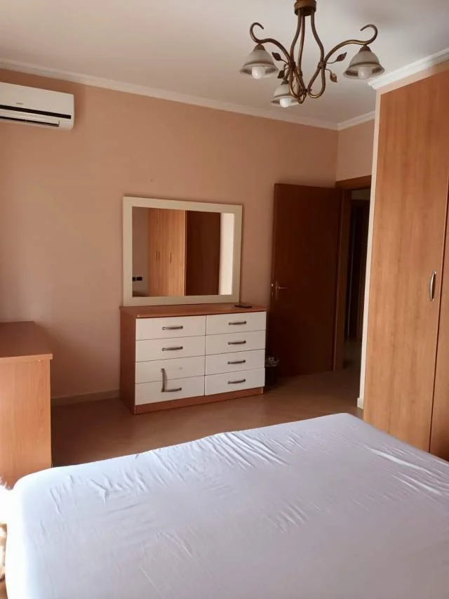 Tirane, shes apartament 3+1+A+BLK Kati 4, 120 m² 280.000 Euro (Kavajes afer Spitalit Gjerman)