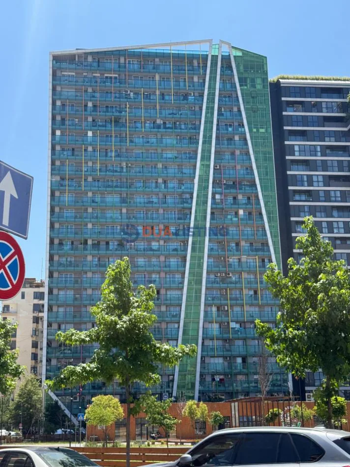 Tirane, jepet me qera ambjent biznesi , 397 m² 