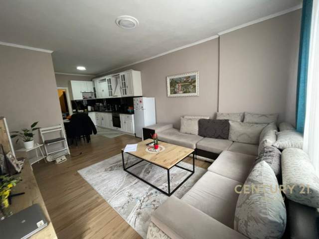 Tirane, shitet apartament 1+1+BLK Kati 1, 76 m² 68.000 Euro (yzberisht)