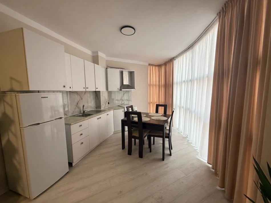 Tirane, jepet me qera apartament 2+1 Kati 3, 115 m² 500 € (JEPET APARTAMENT 2+1 ME QIRA YZBERISHT)