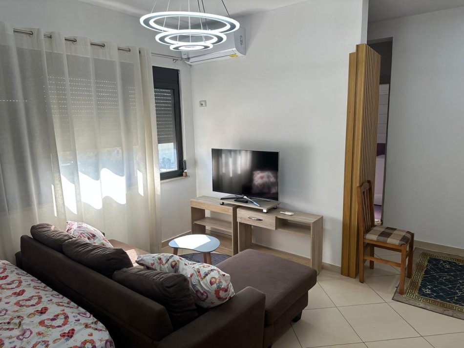 Tirane, shitet 1+1 Kati 4, 40 m² 64.000 €
