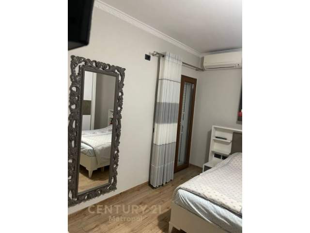 Tirane, shitet apartament 2+1+BLK Kati 5, 100 m² 120.000 Euro (Casa Italia)