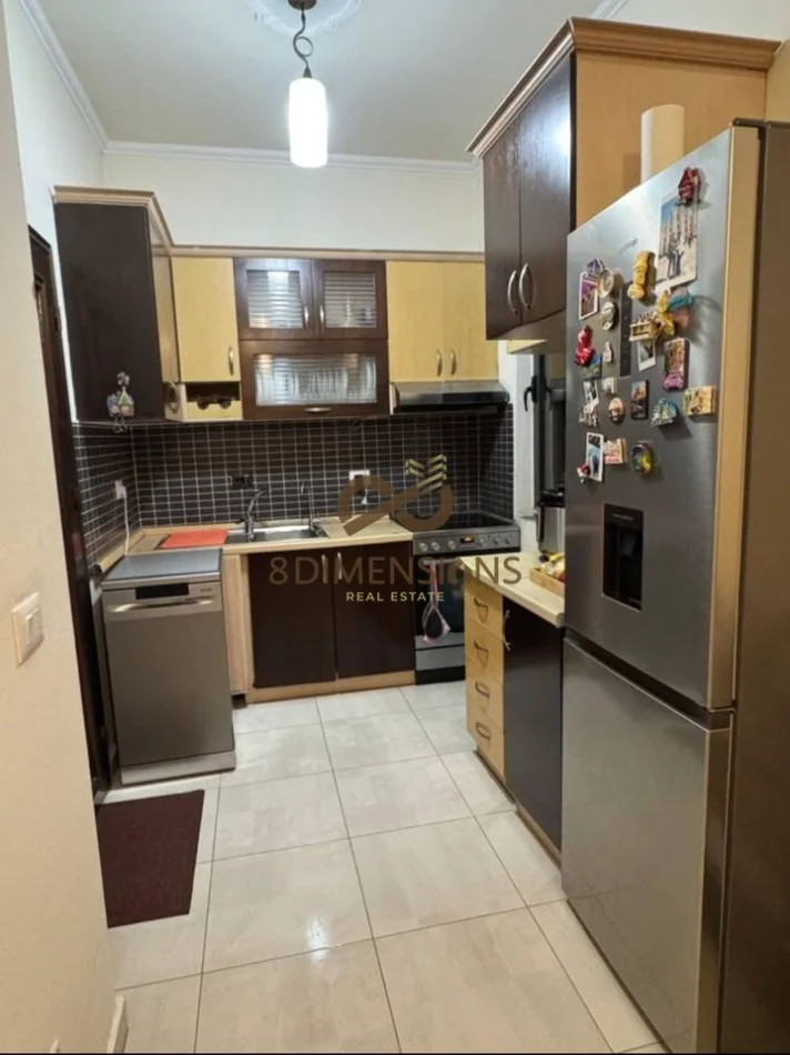 Tirane, jepet me qera apartament 1+1 Kati 4, 66 m² 650 € (selite)
