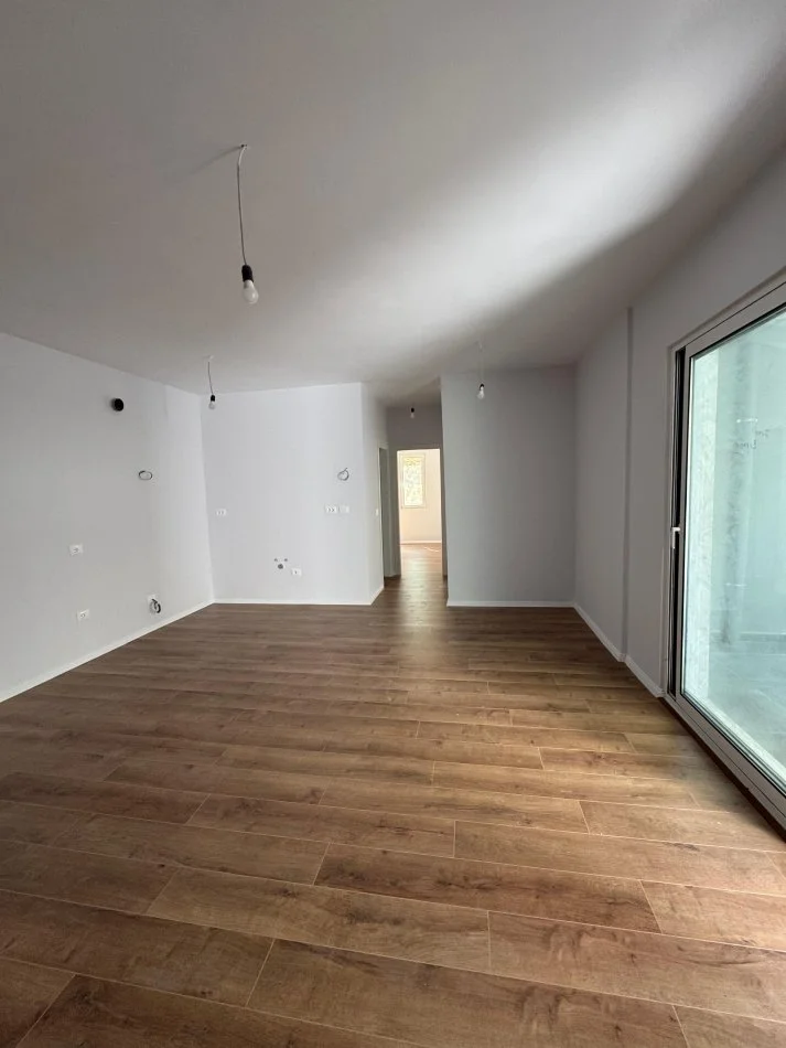 Tirane, shes apartament 2+1 Kati 2, 91 m² 135.000 €