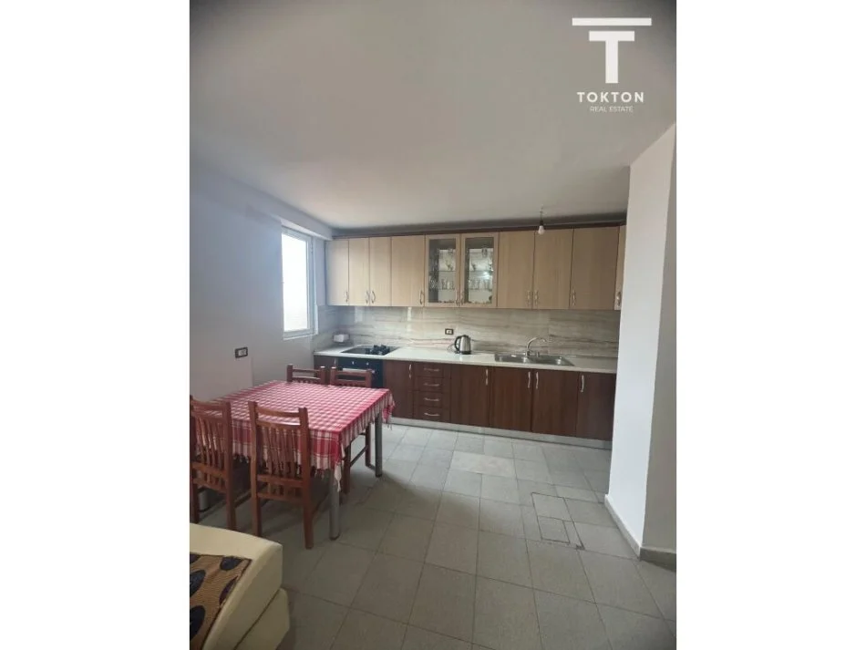 Tirane, jepet me qera apartament 1+1 Kati 4, 55 m² 250 € (Allias) TT1657