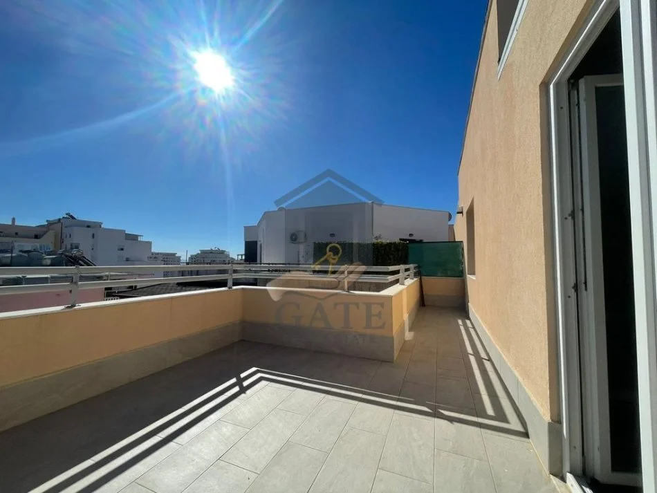 Durres, shitet 2+1 , (Kazazi)