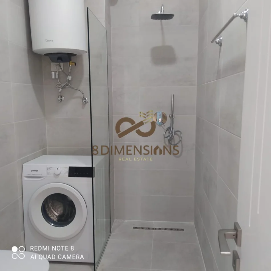 Tirane, jepet me qera apartament 1+1+Ballkon Kati 3, 70 m² 350 € (shkoze)
