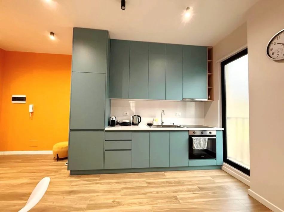 Tirane, shitet apartament 1+1 , 63 m² 158.000 € (Selvia)