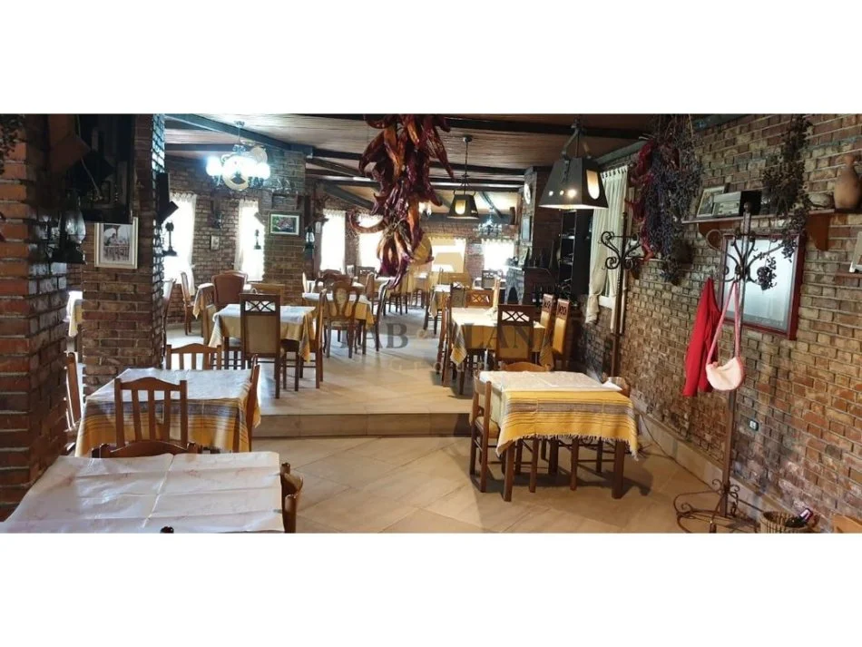 Tirane, shitet bar-resorant , 3.662 m² 600.000 € (Ibe)