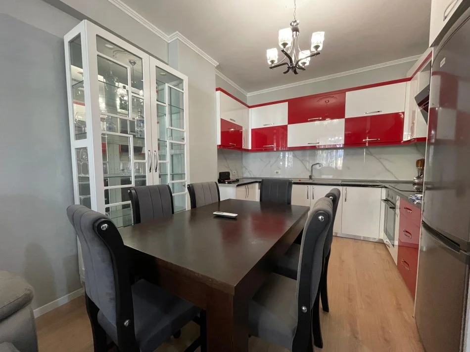 Tirane, shitet apartament 2+1+Aneks+Ballkon Kati 3, 92 m² (Unaza e Re)