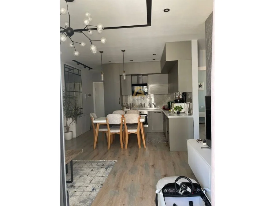 Tirane, shitet apartament 2+1 Kati 5, 105 m² 240.000 € (Don Bosko)