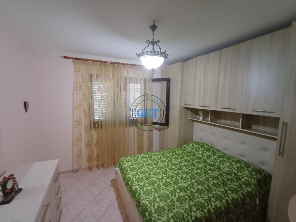 Durres, jepet me qera apartament 1+1+Ballkon Kati 2, 55 m² 250 € (Fusha e Reres, Durres)