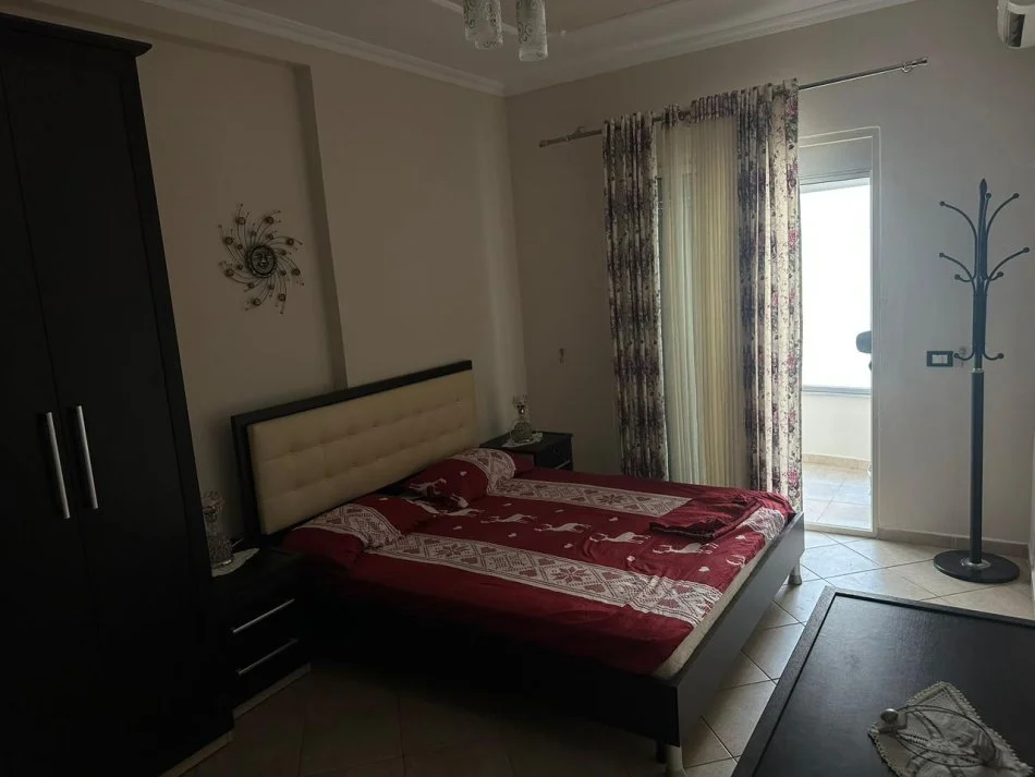 Tirane, jepet me qera apartament 3+1+Ballkon Kati 1, 99 m² 600 € (Fresk, Tiranë)