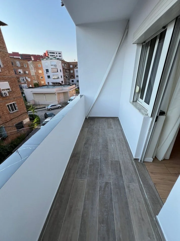 Tirane, shes apartament 1+1+Aneks+Ballkon Kati 3, 58 m² 98.000 € (XHAMLLIKU)
