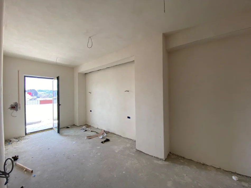 Tirane, shitet apartament 2+1+Ballkon Kati 7, 124 m² 254.000 € (Rruga Don Bosko)
