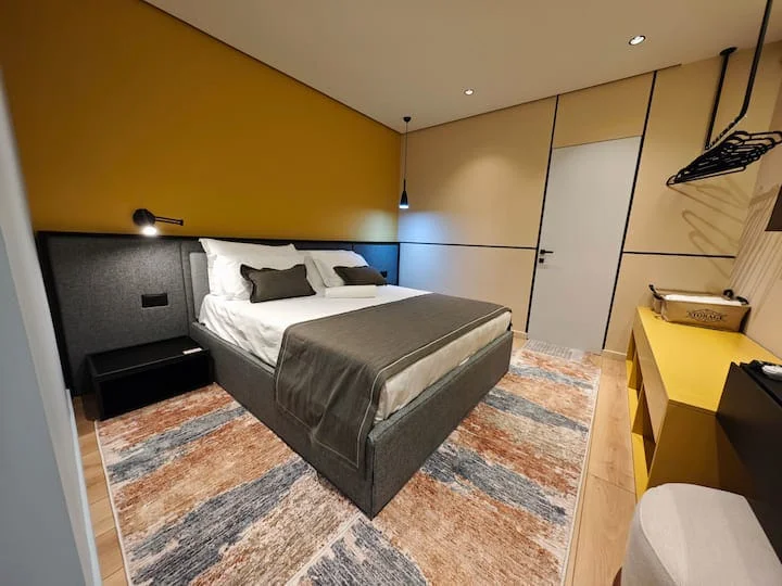 Tirane, jepet me qera apartament 1+1 Kati 3, 60 m² 600 € (9 Kateshet)