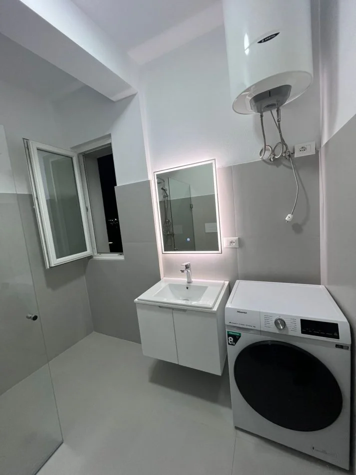 Tirane, jepet me qera apartament 2+1 Kati 9, 100 m² 600 € 