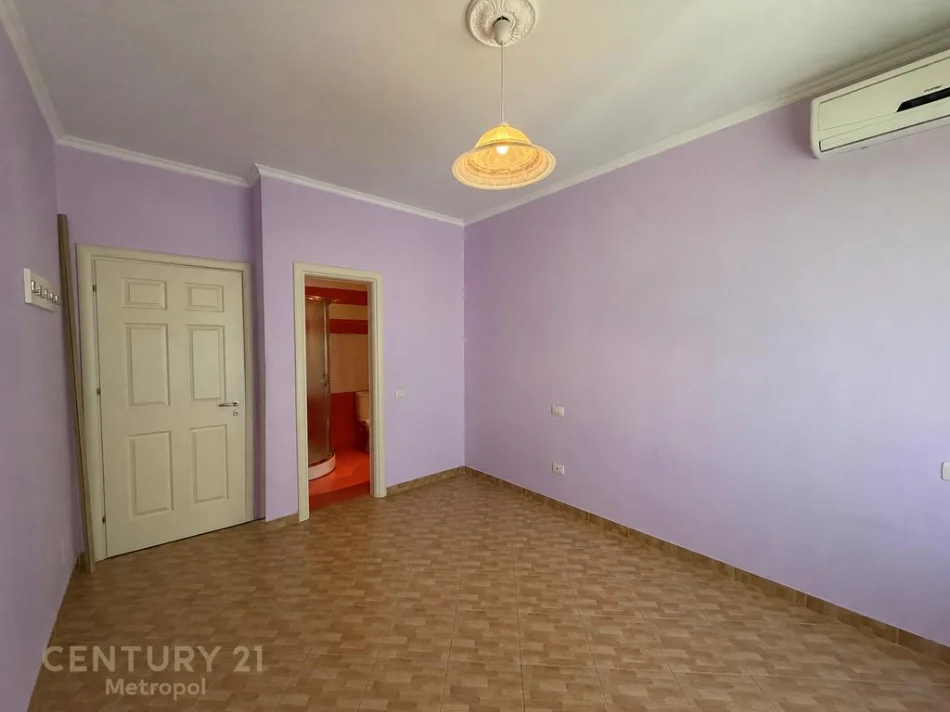 Tirane, shes apartament 2+1 Kati 4, 107 m² 135.000 € (Shkoze)
