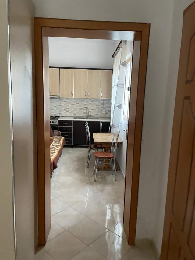 Tirane, jepet me qera apartament 1+1+BLK Kati 1, 60 m² 190 Euro (5 maji)