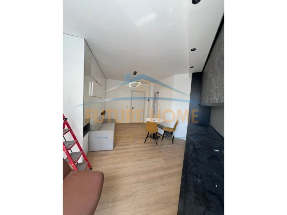 Shqiperi, shitet garsonier 1+1 Kati 4, 36 m² 79.000 € (Kristal Center)