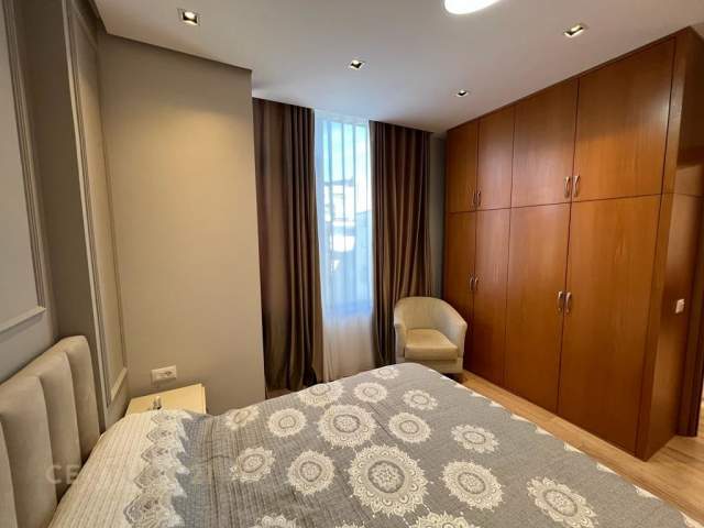 Tirane, jepet me qera apartament 1+1+BLK Kati 4, 60 m² 600 Euro (Pas Ambasades Amerikane)