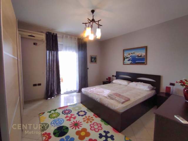Tirane, jepet me qera apartament 2+1+A+BLK 125 m² 750 Euro (Rruga Brigada e VIII)