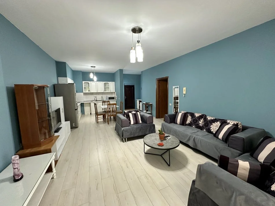 Tirane, jepet me qera apartament 2+1+Ballkon Kati 3, 61 m² 550 € (Rruga e Elbasanit, Prane Piceri Laguna)