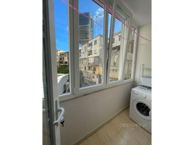 Tirane, jepet me qera apartament 1+1 Kati 2, 68 m² 500 Euro