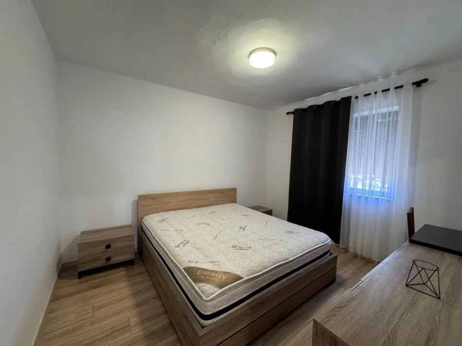Tirane, jepet me qera apartament 2+1 Kati 3, 100 m² 550 € (Rruga kongresi i manastirit)
