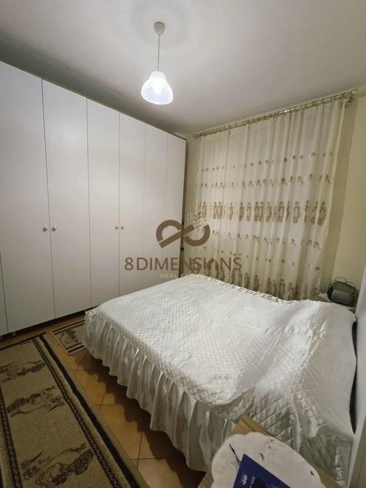 Tirane, shitet apartament 2+1+Ballkon Kati 1, 92 m² 250.000 € (5 maji)