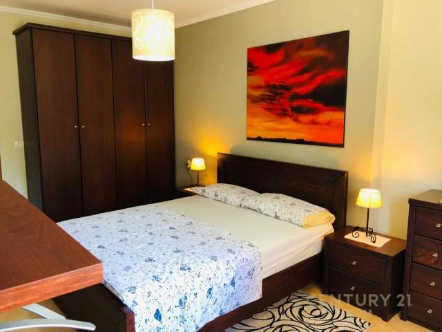 Tirane, jepet me qera apartament 1+1+BLK Kati 5, 75 m² 600 Euro (Rruga Mustafa Matohiti, prane TVSH)