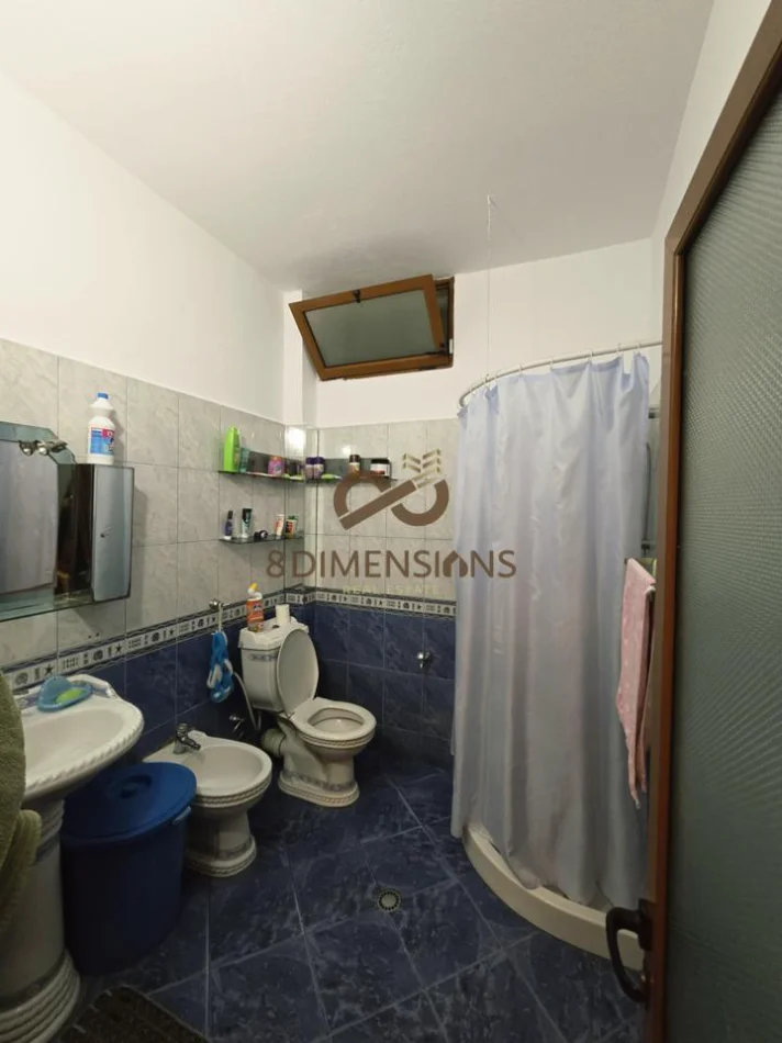 Tirane, shitet apartament 2+1+Ballkon Kati 1, 92 m² 250.000 € (5 maji)
