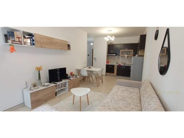 Tirane, jepet me qera apartament 1+1+BLK Kati 2, 58 m² 400 Euro (Rruga Rrapo Hekali, Kodra e Diellit)