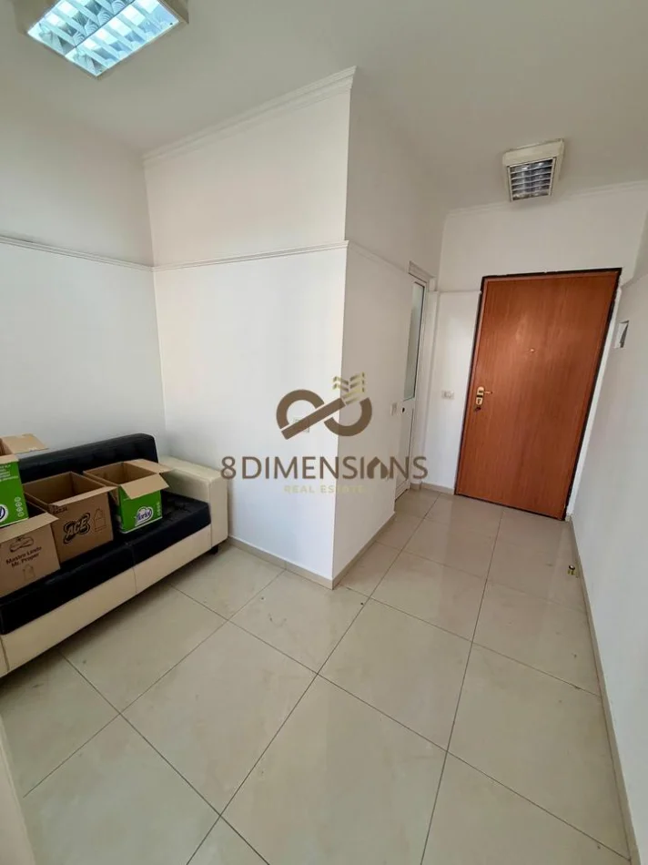 Tirane, shitet garsonier 1+1 Kati 1, 42 m² 104.000 € (rruga e barrikadave)