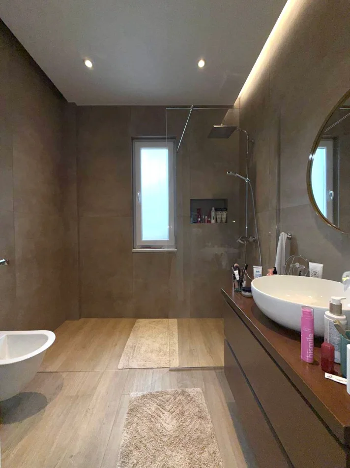 Durres, shitet apartament 3+1 , 133 m² (Gjiri Lalzit)