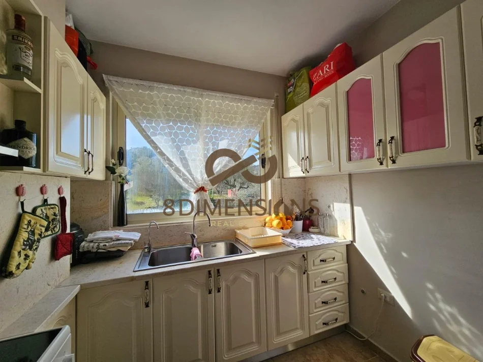 Tirane, jepet me qera apartament 1+1+Ballkon Kati 2, 45 m² 400 € (kodra e diellit)