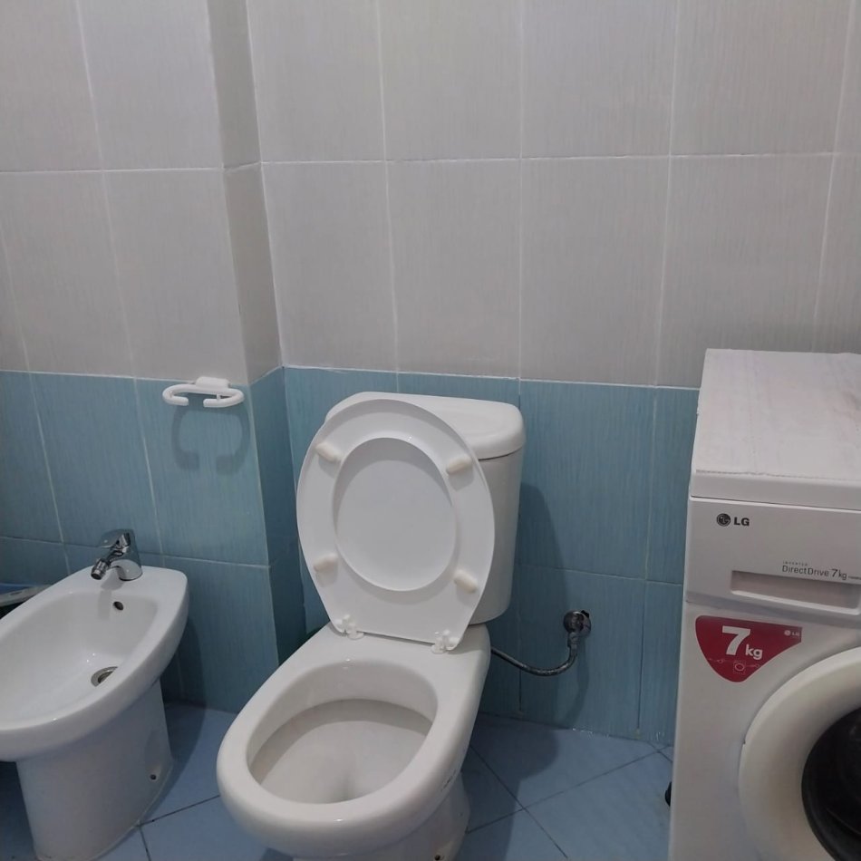 Tirane, jepet me qera apartament 1+1+Ballkon Kati 2, 60 m² 400 € (Astir)