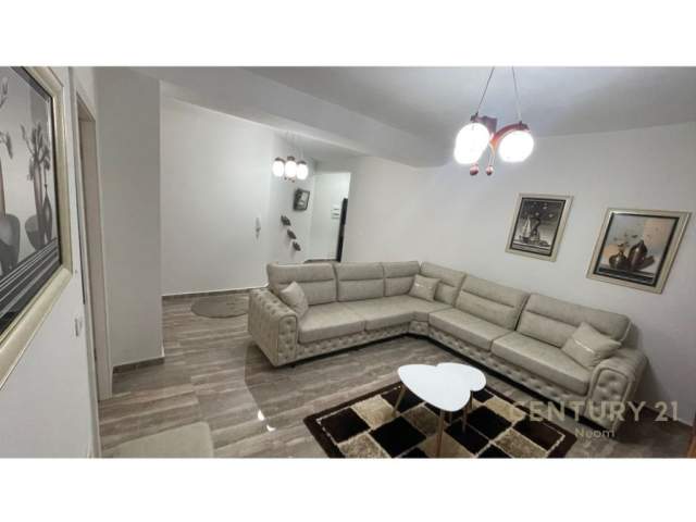 Tirane, jepet me qera apartament 1+1+A+BLK Kati 3, 95 m² 550
