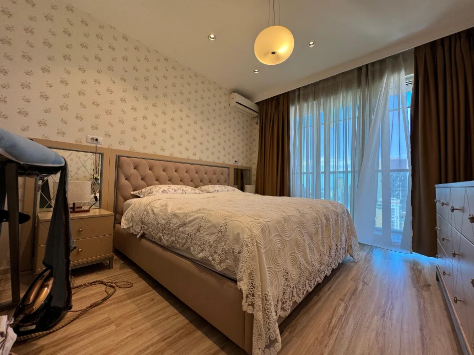 Tirane, shitet apartament 2+1 , 128 m² (air albania)