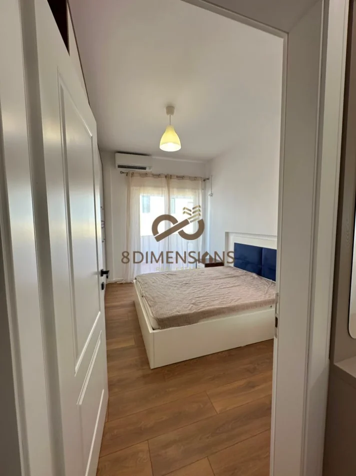 Tirane, jepet me qera apartament 2+1+Ballkon Kati 5, 100 m² 900 € (kopshti zoologjik)