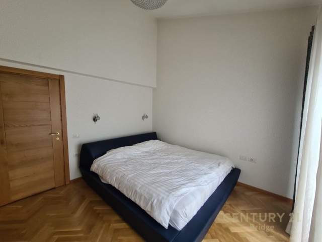 Tirane, jepet me qera apartament duplex 3+1+BLK Kati 0, 210 m² 1.500 Euro (Rezidenca Kodra e Diellit 1)