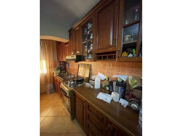 Tirane, shitet apartament 2+1 Kati 4, 68 m² 95.000 Euro (Pazari i Ri)