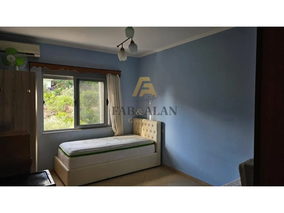 Tirane, jepet me qera apartament 2+1 Kati 3, 103 m² 450 € (Fresku, prane SPAR 2)