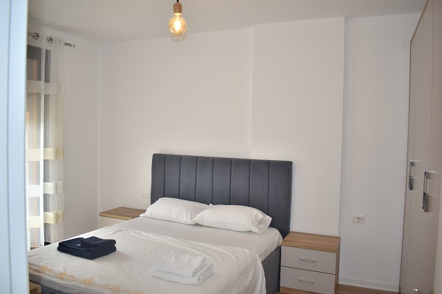Tirane, jap me qera apartament 1+1+BLK Kati 8, 67 m² 420 Euro (Rruga Kongresi i Manastirit)